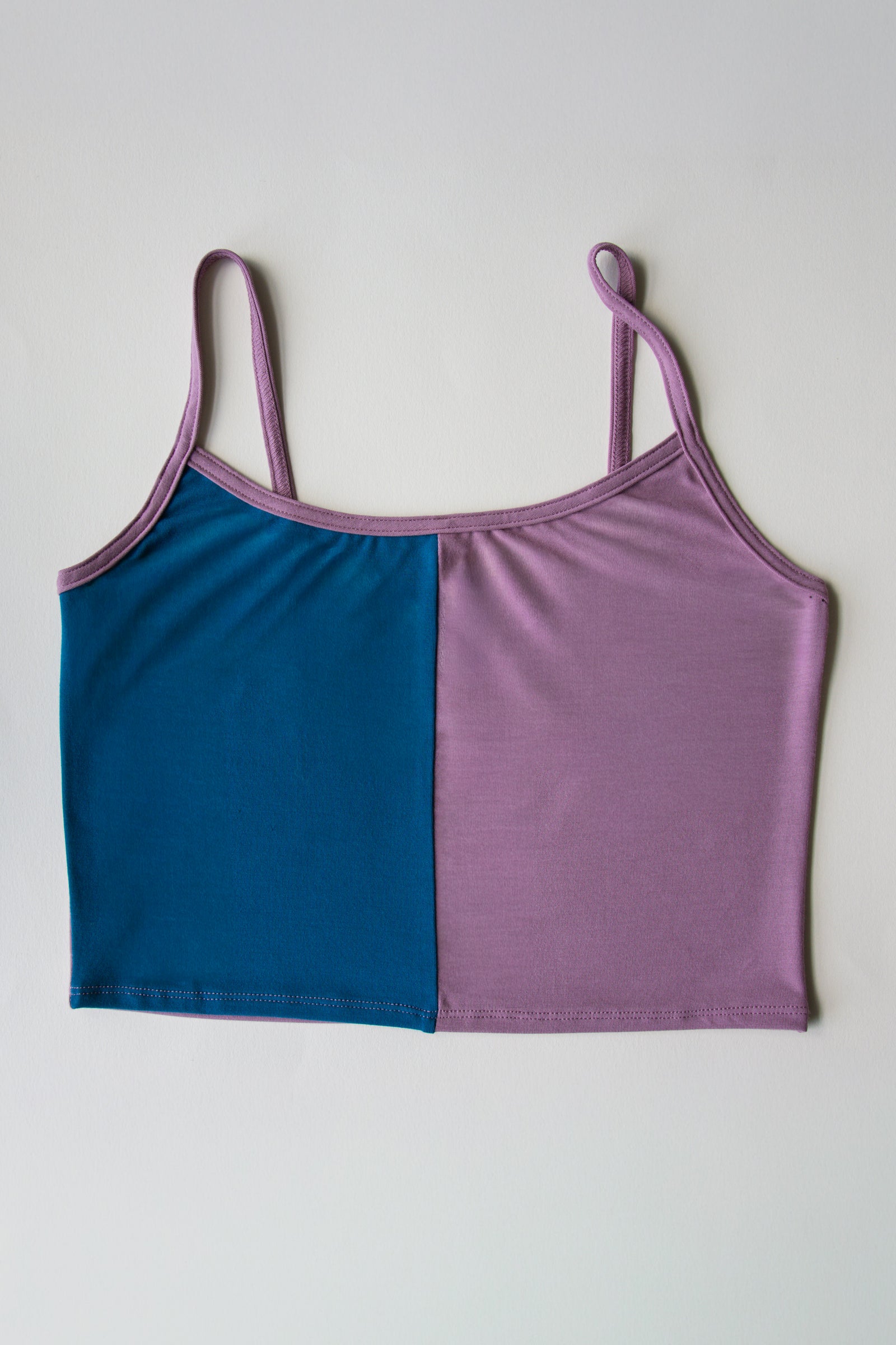 Crop top zéro déchet à fines bretelles