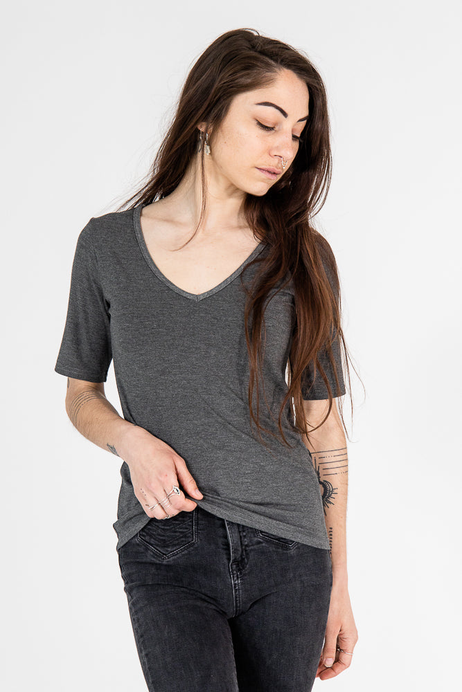 The V-Neck T-Shirt - SAMPLE SALE / X-SMALL